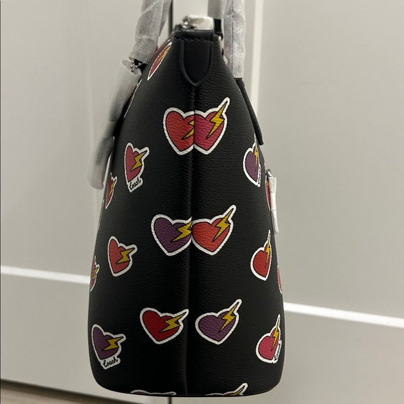 Coach (NWT) Gallery Tote Bag with Heart Bolt Print - Picture 6 of 15